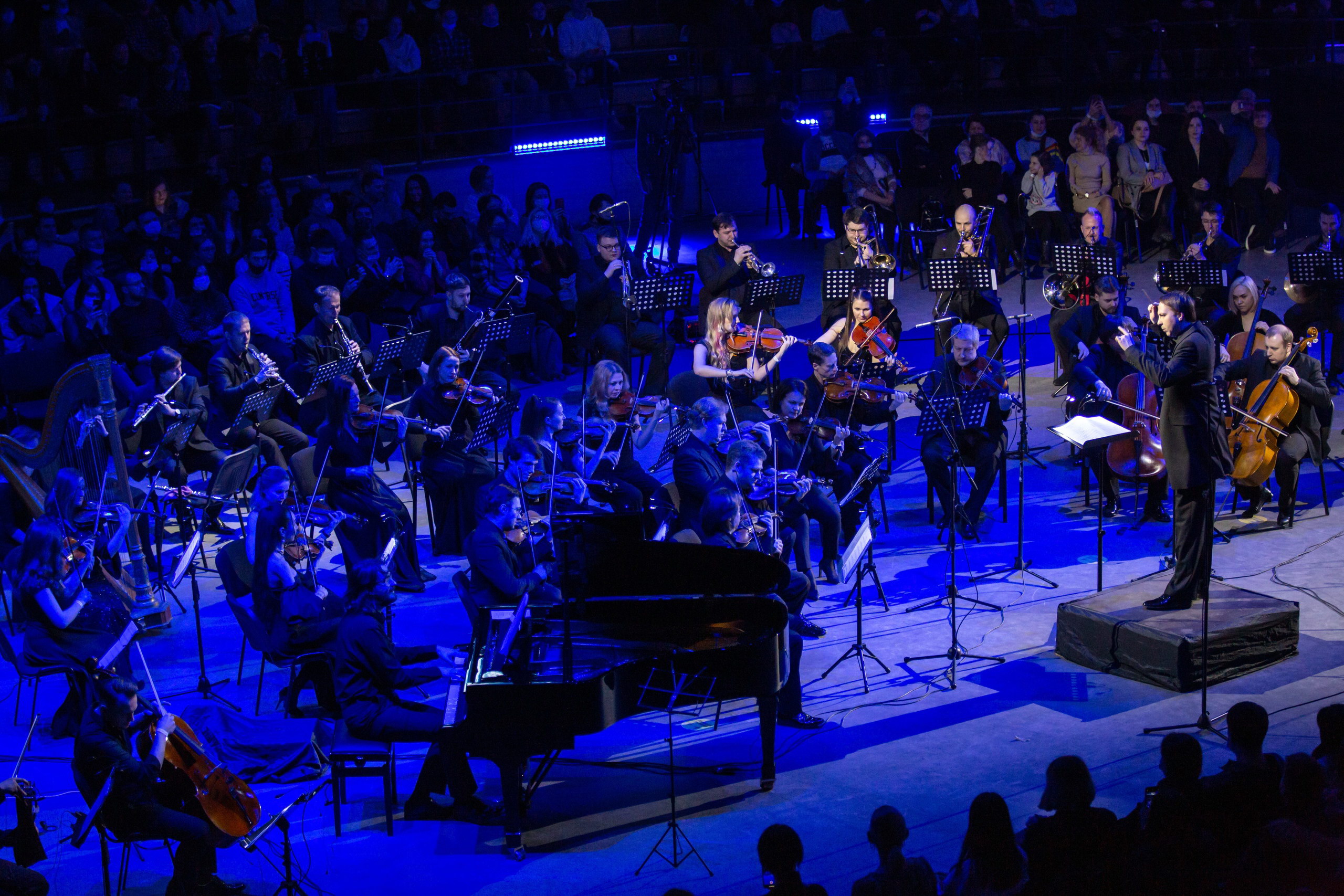 CINEMA ORCHESTRA MEDLEY 